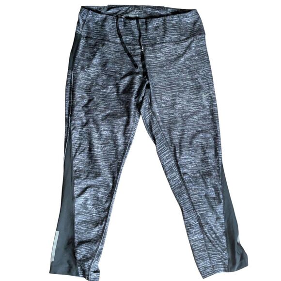 Nike Dri-FIT Women's M Leggings Bundle - Picture 3 of 5